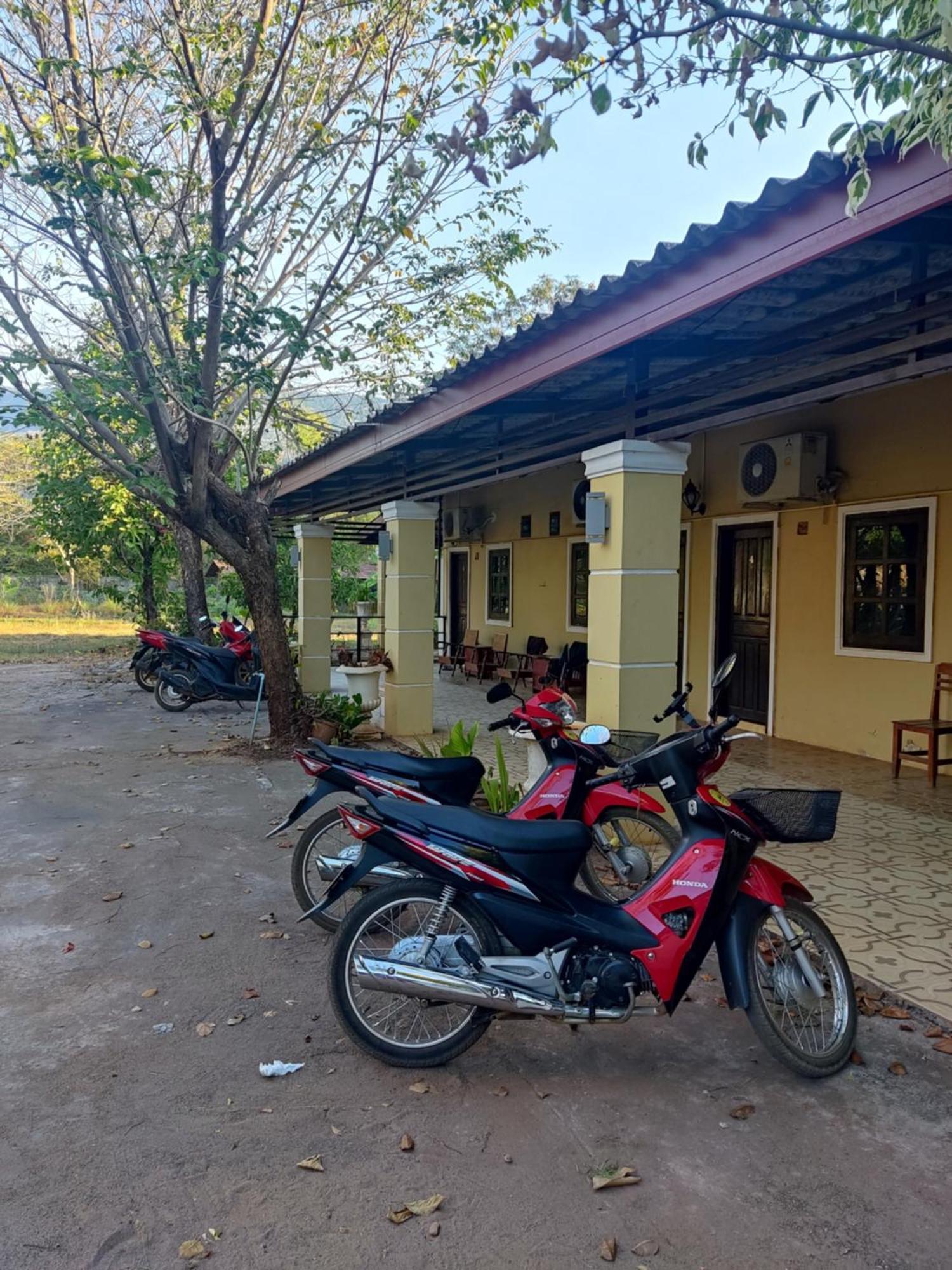 Erawan Guesthouse Pakse Exterior foto