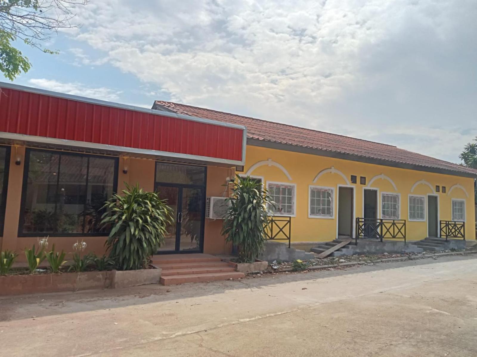 Erawan Guesthouse Pakse Exterior foto